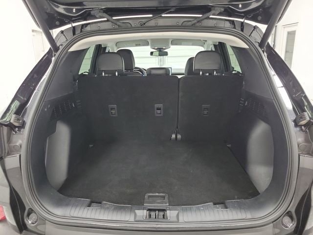 Certified 2025 Ford Escape Platinum AWD/4WD image 8