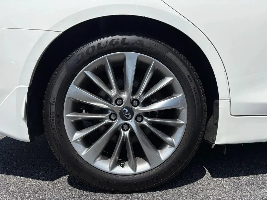 Used 2018 INFINITI Q50 Luxe w/ Essential Package (2.0T Luxe) AWD/4WD image 25