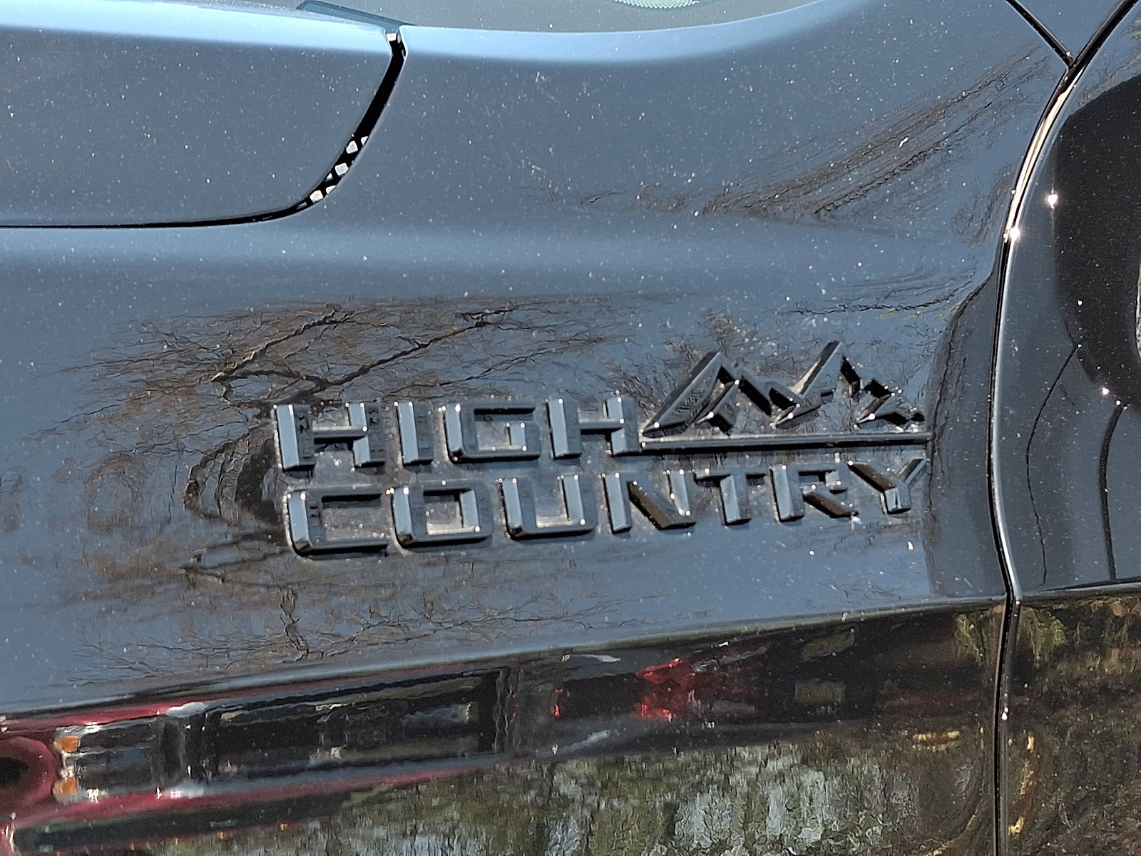 Used 2025 Chevrolet Tahoe High Country AWD/4WD image 30