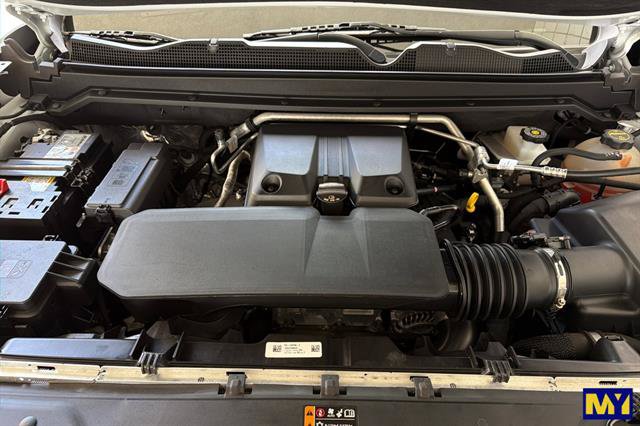 Certified 2024 GMC Canyon AT4 w/ AT4 Premium Package AWD/4WD image 22
