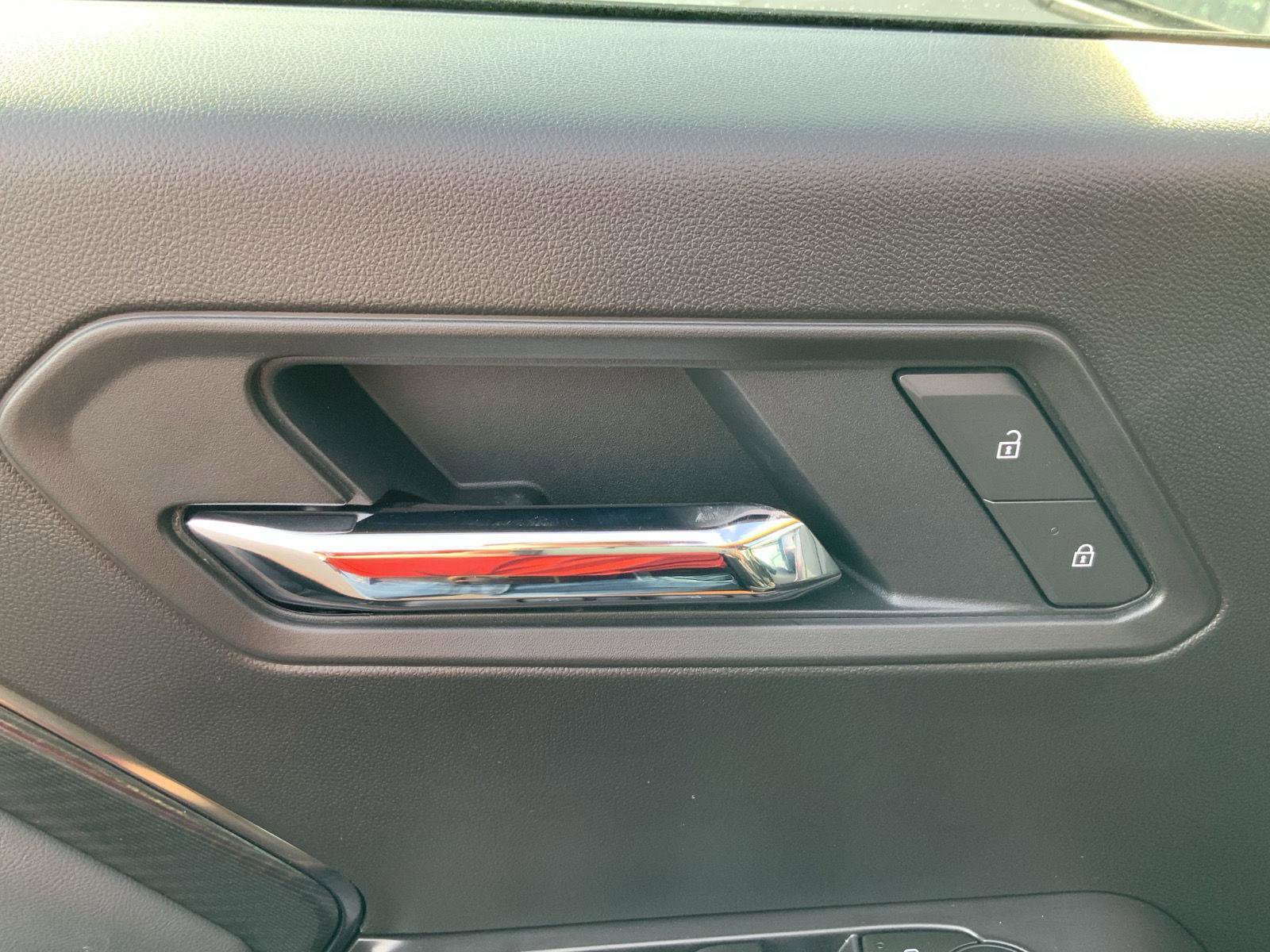 New 2026 GMC Canyon AT4 image 25