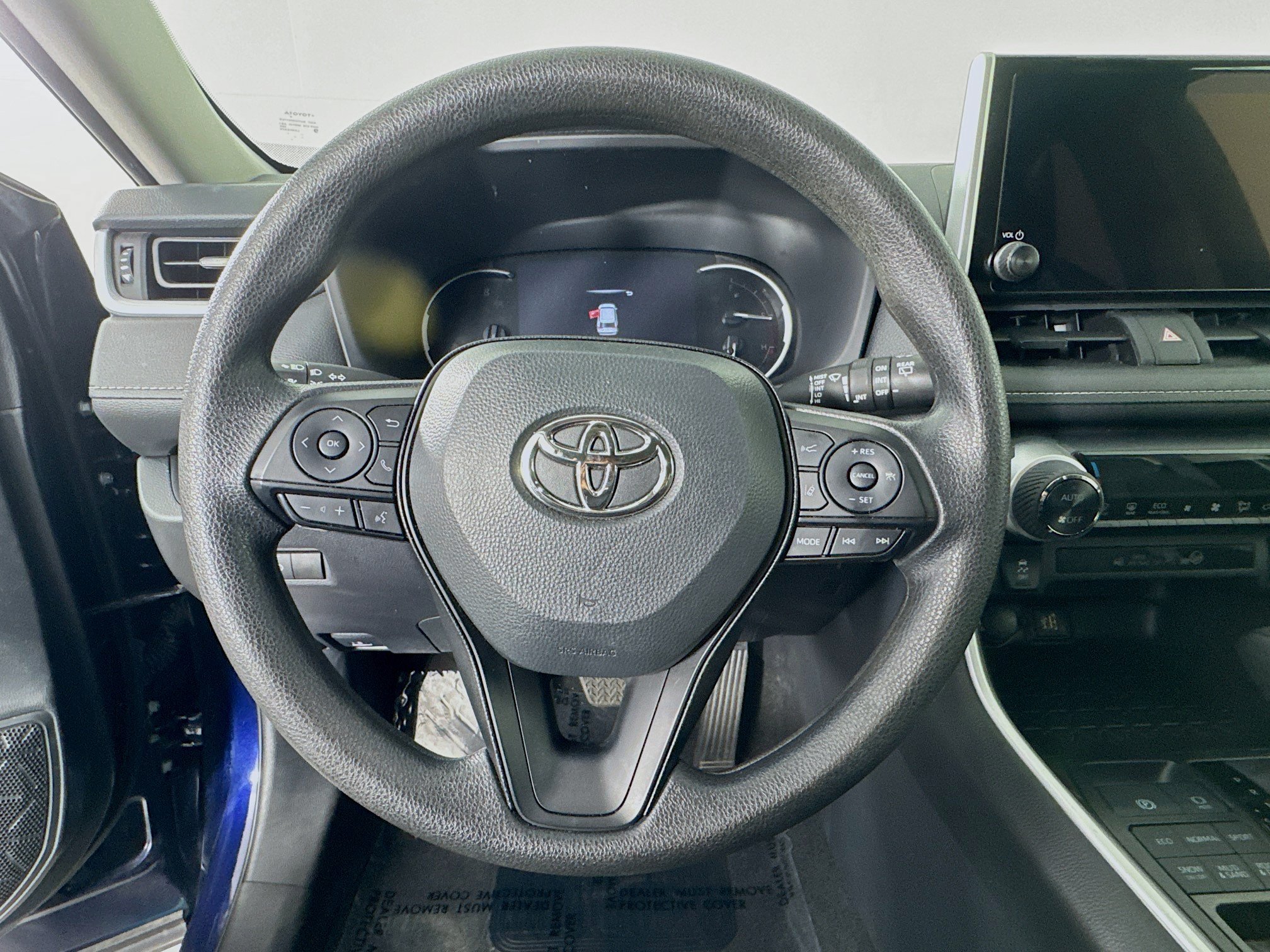 Certified 2025 Toyota RAV4 XLE AWD/4WD image 11