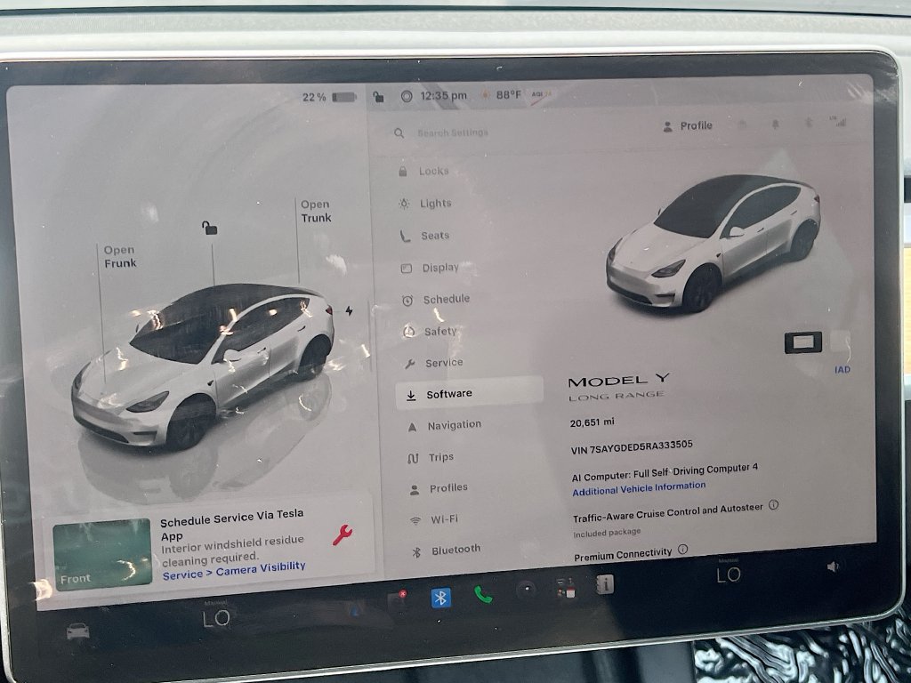 Used 2024 Tesla Model Y Long Range RWD image 15