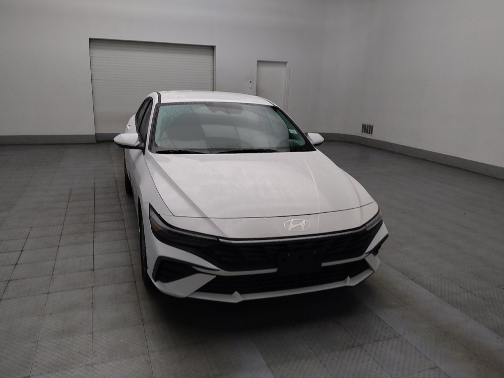 Used 2024 Hyundai Elantra Blue FWD image 14