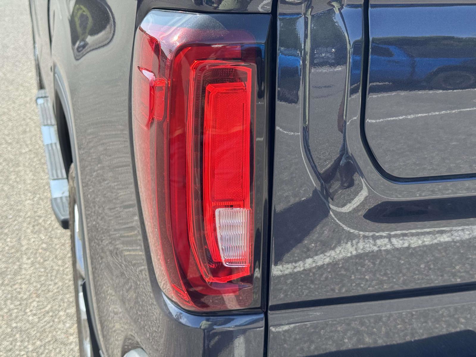 Used 2023 GMC Sierra 1500 SLT w/ SLT Premium Plus Package image 13