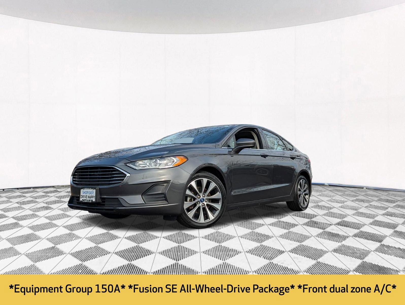 Used 2020 Ford Fusion SE image 2