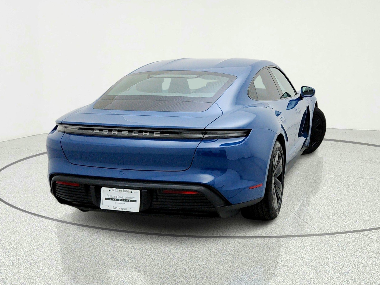 Used 2023 Porsche Taycan RWD image 10