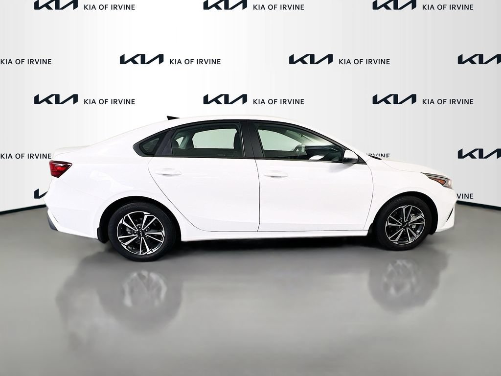 Certified 2023 Kia Forte LXS w/ LXS Technology Package FWD image 7