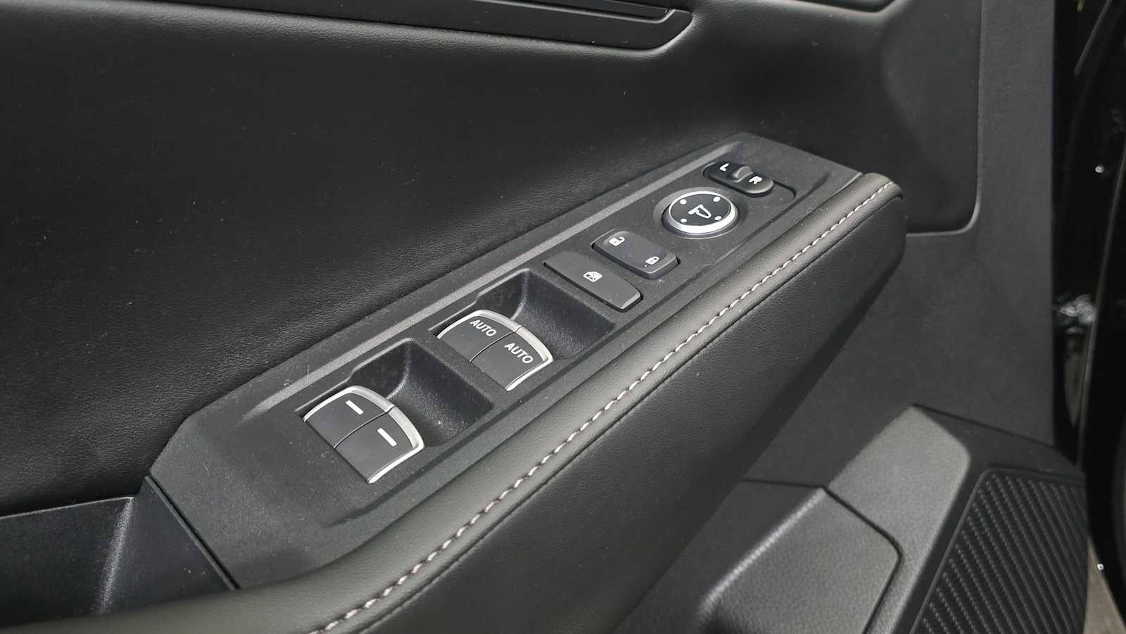 Used 2025 Honda Accord Sport image 24