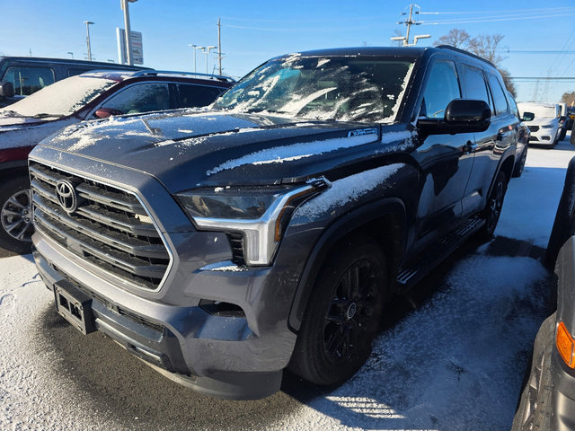 Used 2024 Toyota Sequoia SR5 image 1