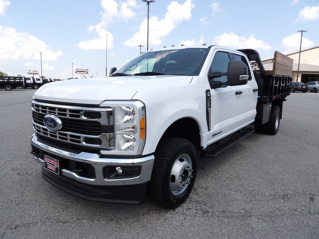 Used 2023 Ford F350 XL w/ Snow Plow Prep Package AWD/4WD image 13