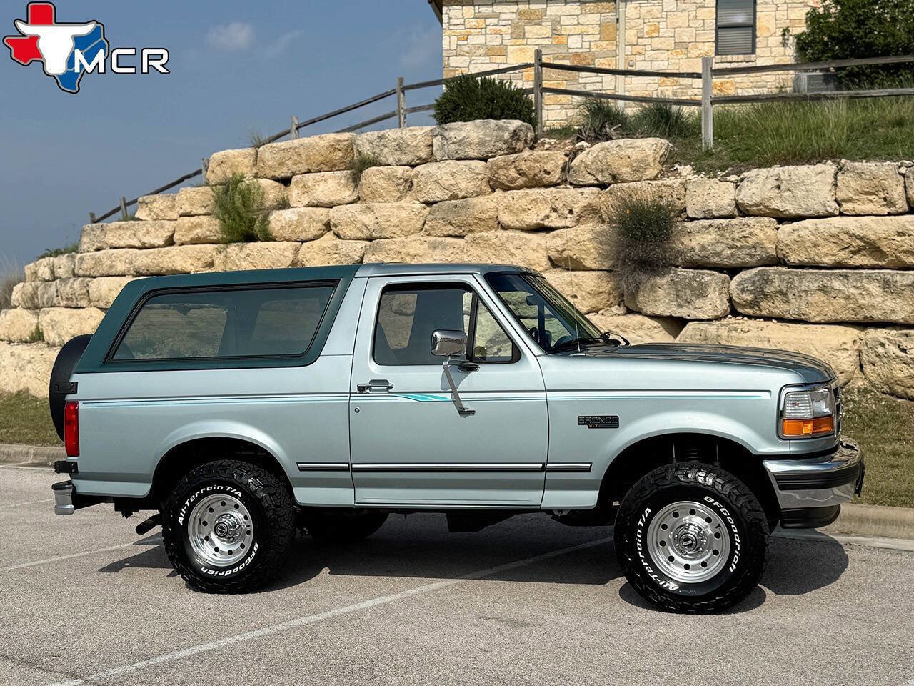 Used 1996 Ford Bronco XLT AWD/4WD image 5