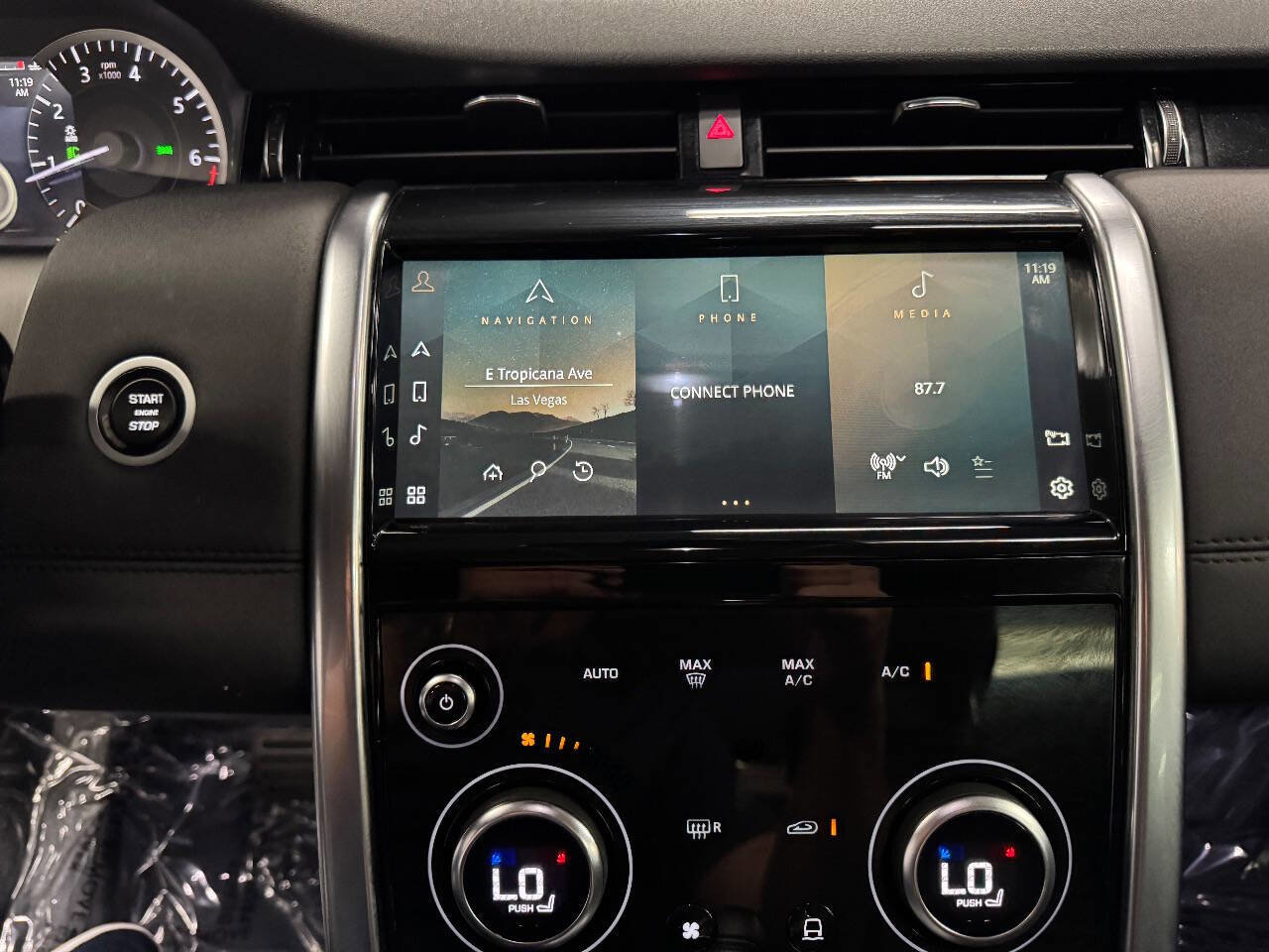 Used 2021 Land Rover Discovery Sport S image 24