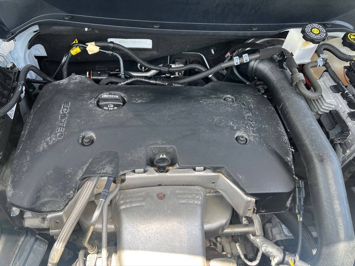 Used 2019 Chevrolet Equinox LT FWD image 16