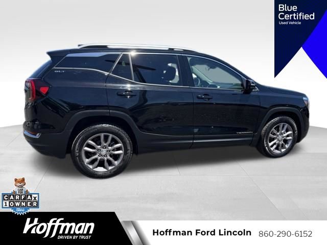 Used 2024 GMC Terrain SLT AWD/4WD image 3