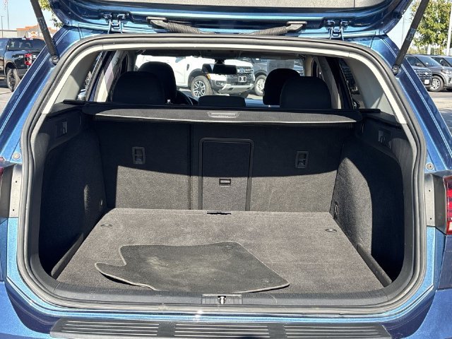 Used 2019 Volkswagen Golf S FWD image 31