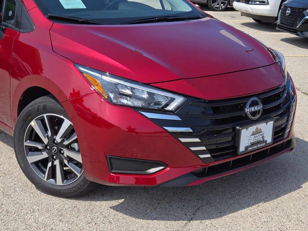 Used 2025 Nissan Versa SV w/ Trunk Package FWD image 2
