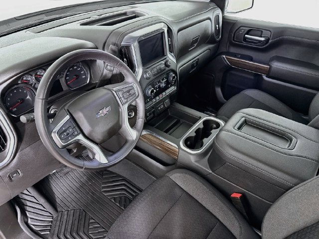Used 2021 Chevrolet Silverado 1500 LT Trail Boss AWD/4WD image 14