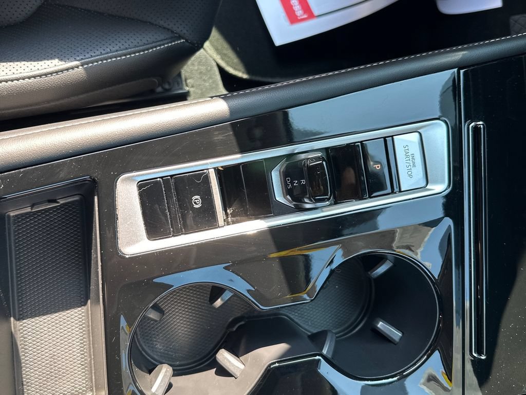 Used 2024 Volkswagen Atlas SE FWD image 22