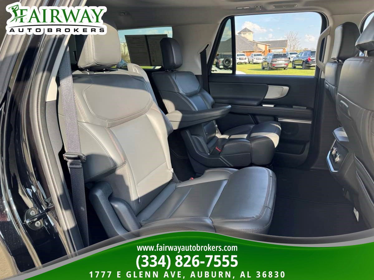 Used 2025 Ford Expedition Max Active image 13