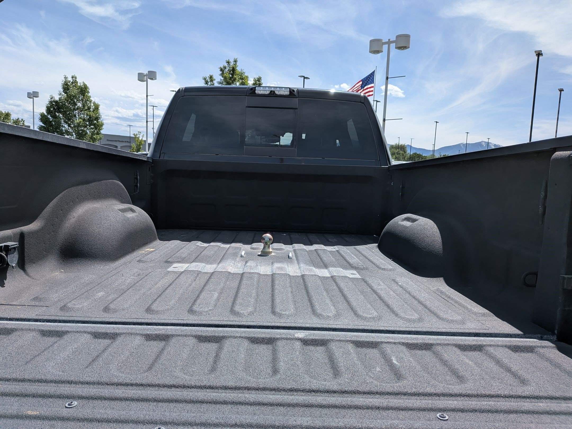Used 2020 RAM 3500 Big Horn w/ Level 2 Equipment Group AWD/4WD image 31