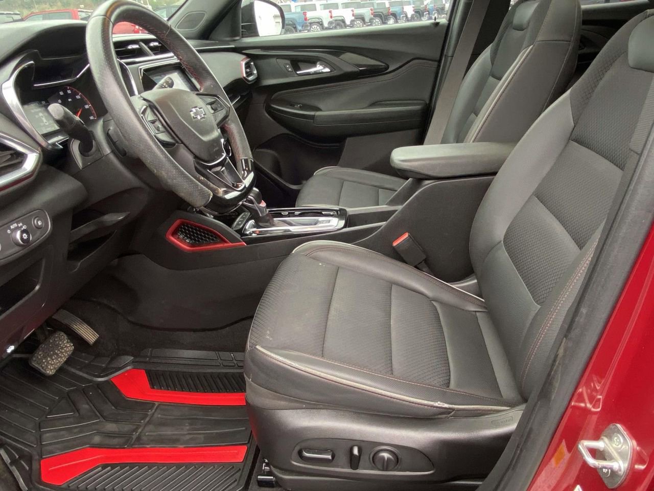 Used 2021 Chevrolet TrailBlazer RS w/ Sun and Liftgate Package image 14