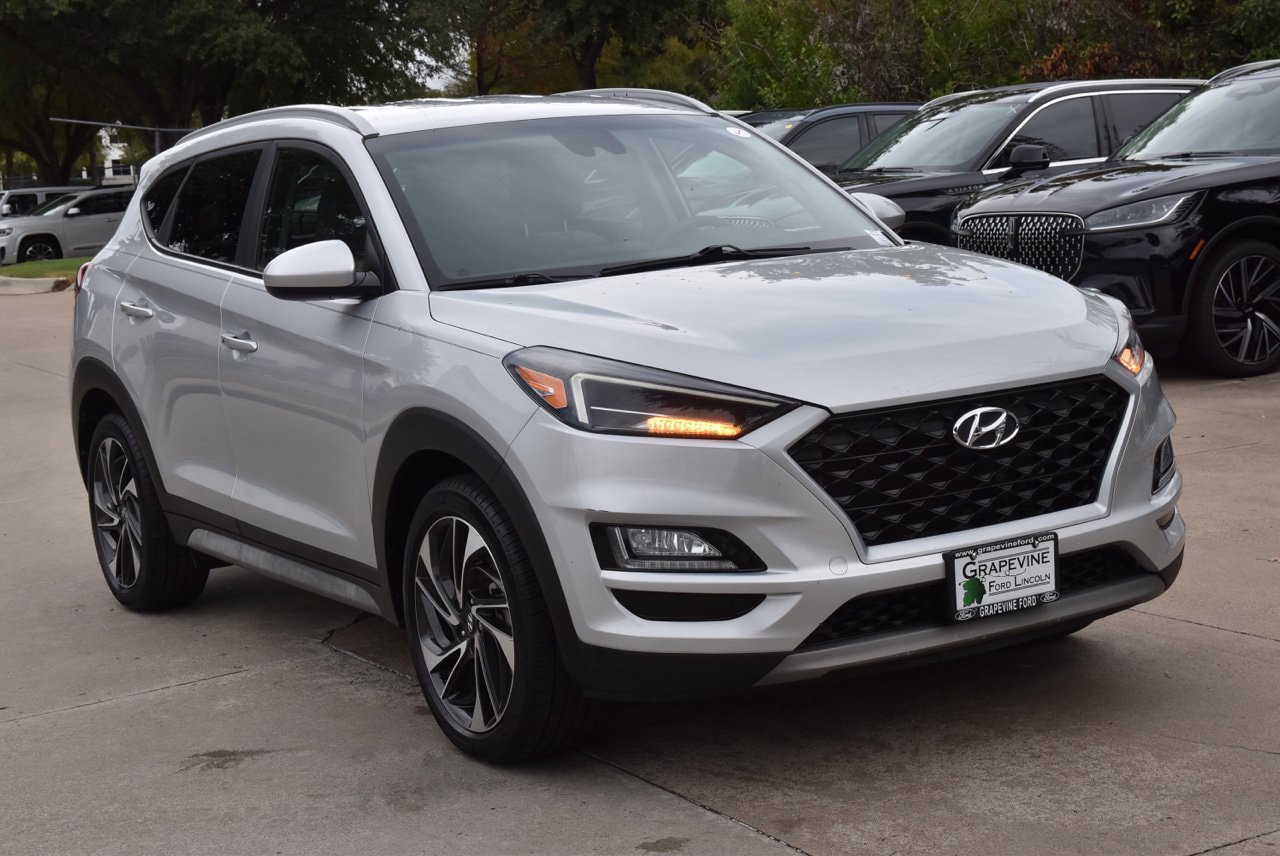 Used 2019 Hyundai Tucson Sport FWD image 4