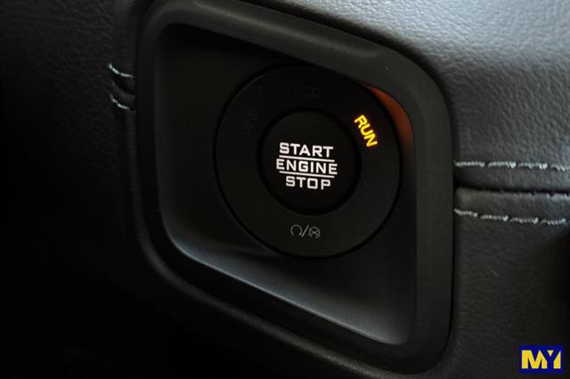 Used 2025 Jeep Wrangler Rubicon w/ Safety Group image 27