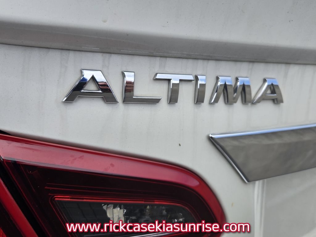 Used 2018 Nissan Altima 2.5 SR FWD image 7