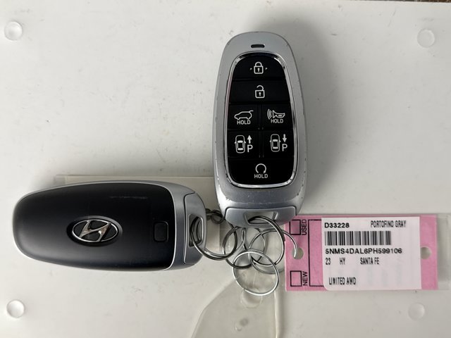 Used 2023 Hyundai Santa Fe Limited AWD/4WD image 10