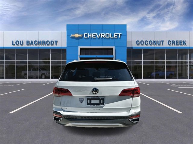 Used 2024 Volkswagen Taos SE image 7