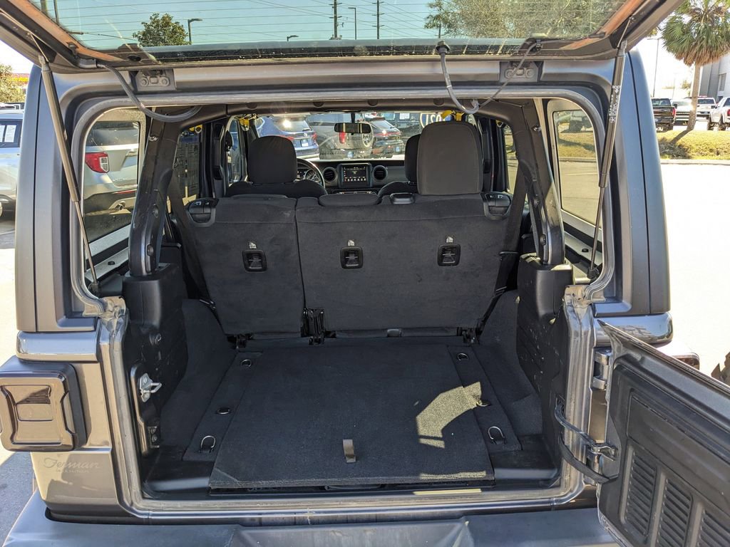 Used 2021 Jeep Wrangler Unlimited Sport image 12