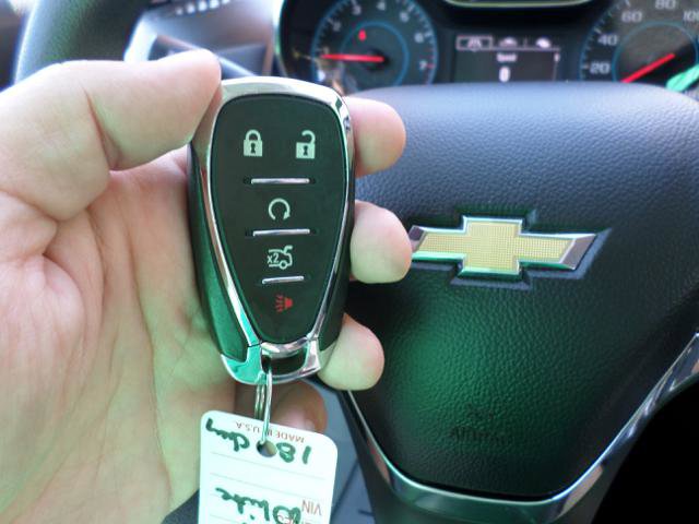 Used 2018 Chevrolet Cruze LT w/ Convenience Package image 10