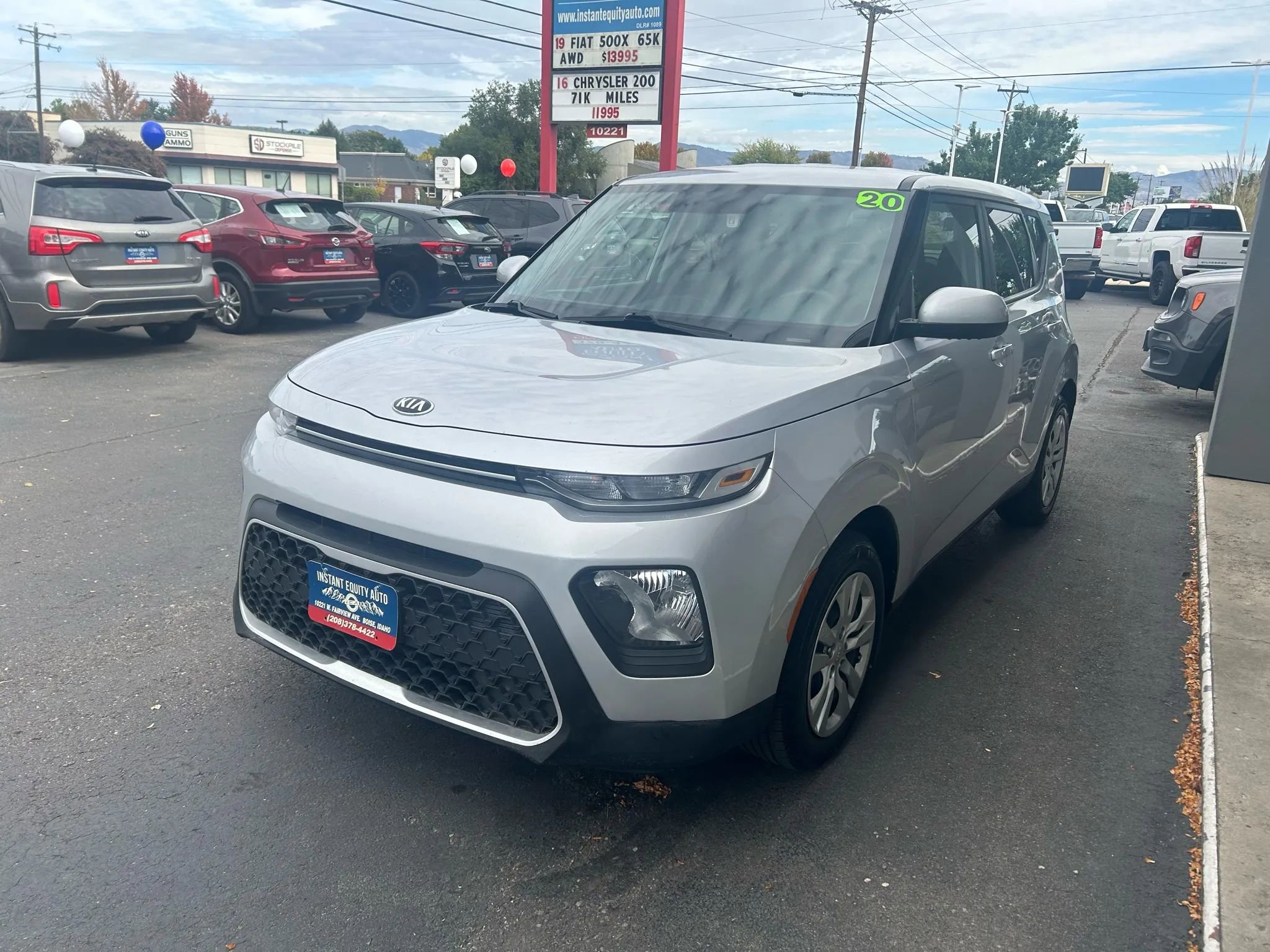 Used 2020 Kia Soul LX image 2