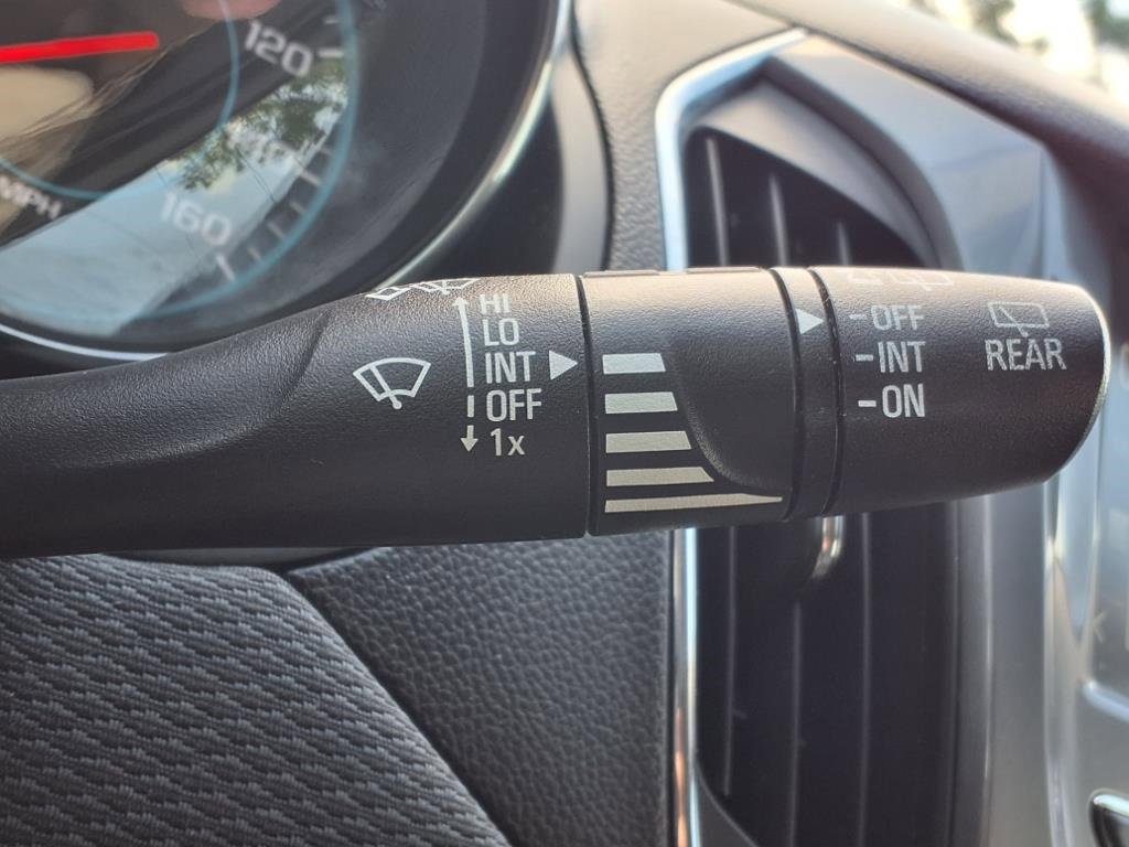 Used 2018 Chevrolet Cruze LT w/ Convenience Package image 19