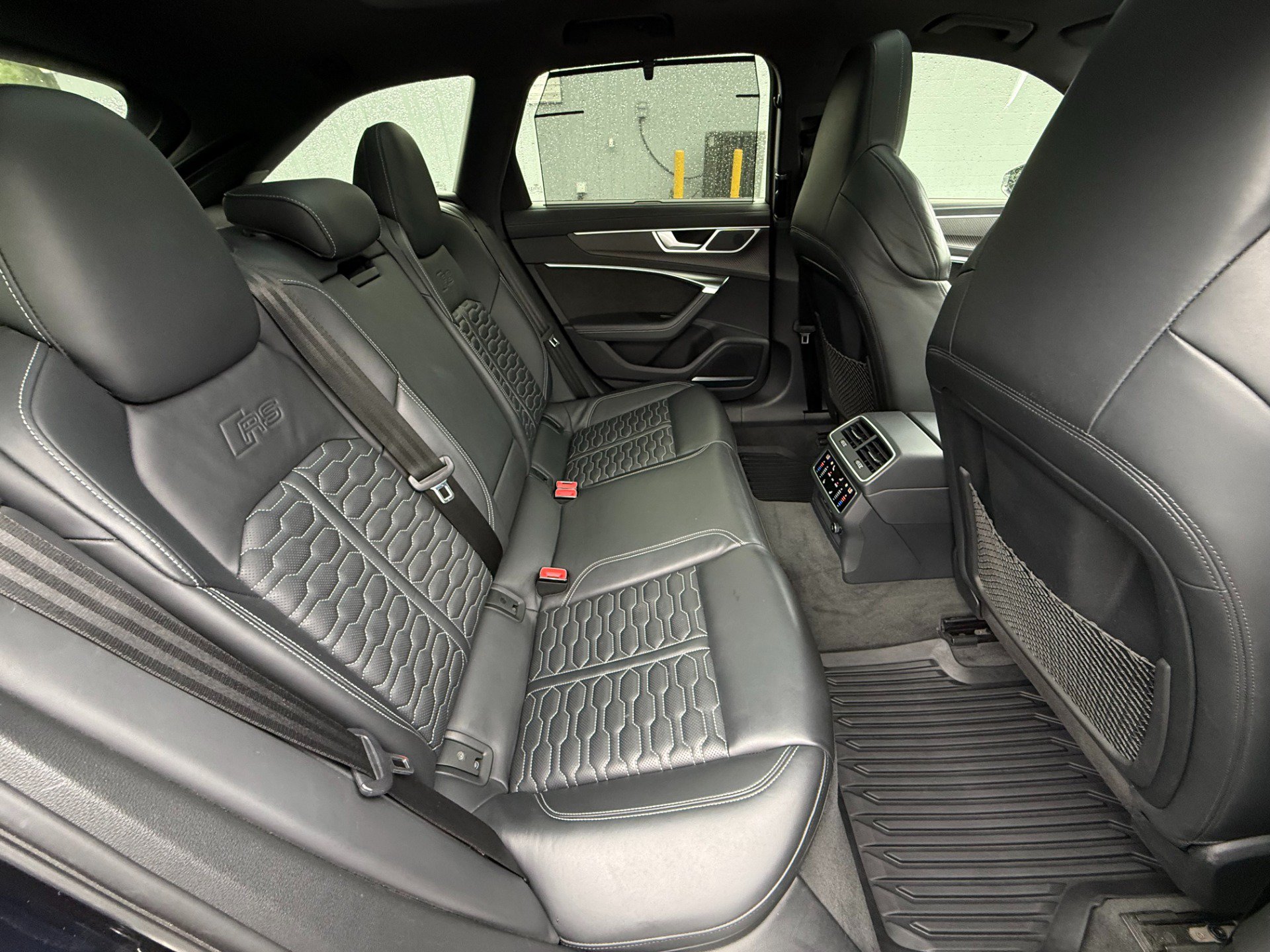 Used 2021 Audi RS 6 AWD/4WD image 24