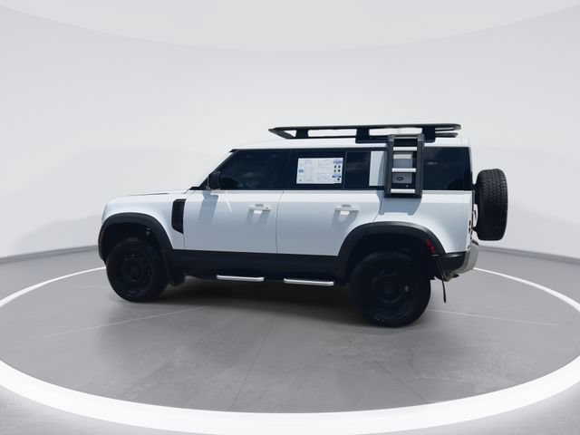 Used 2023 Land Rover Defender 110 S AWD/4WD image 5