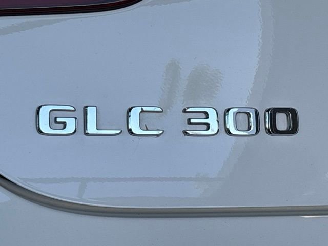 Used 2023 Mercedes-Benz GLC 300 4MATIC Coupe image 4