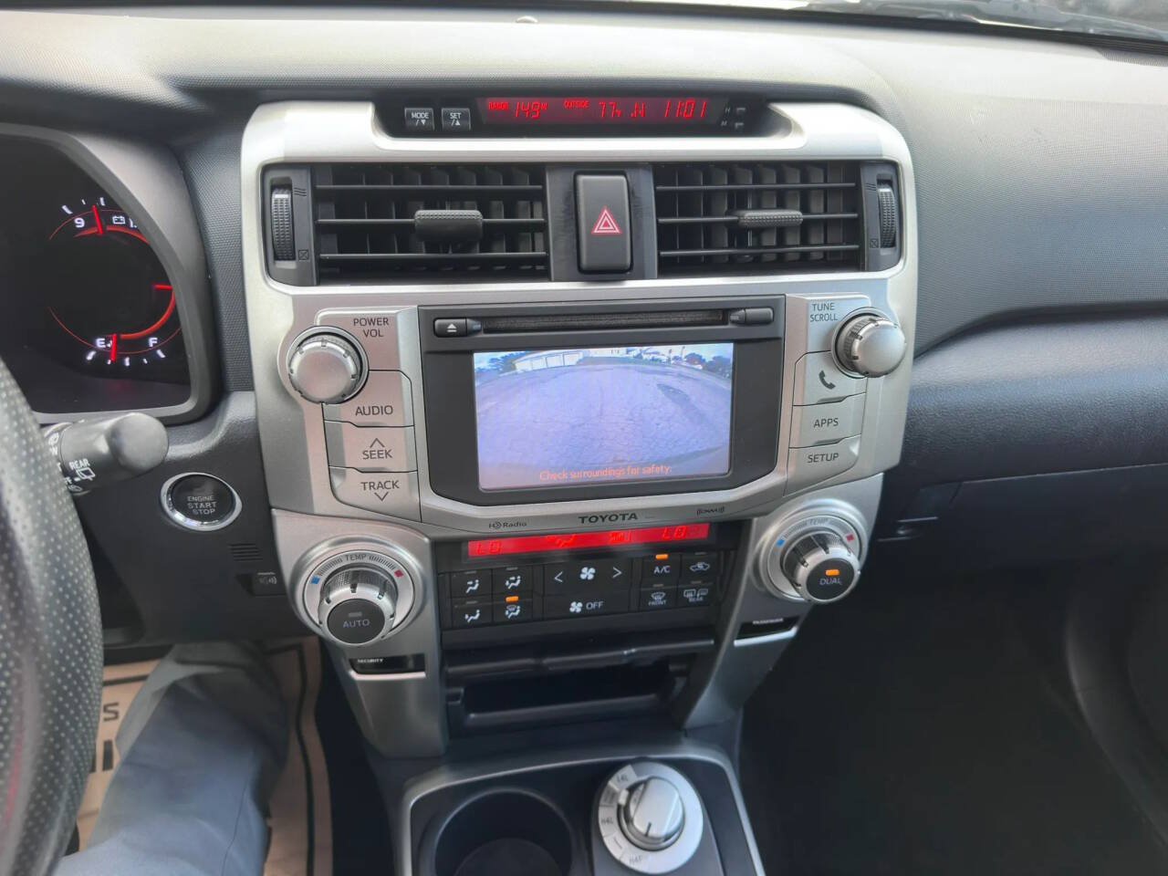 Used 2012 Toyota 4Runner Limited AWD/4WD image 19
