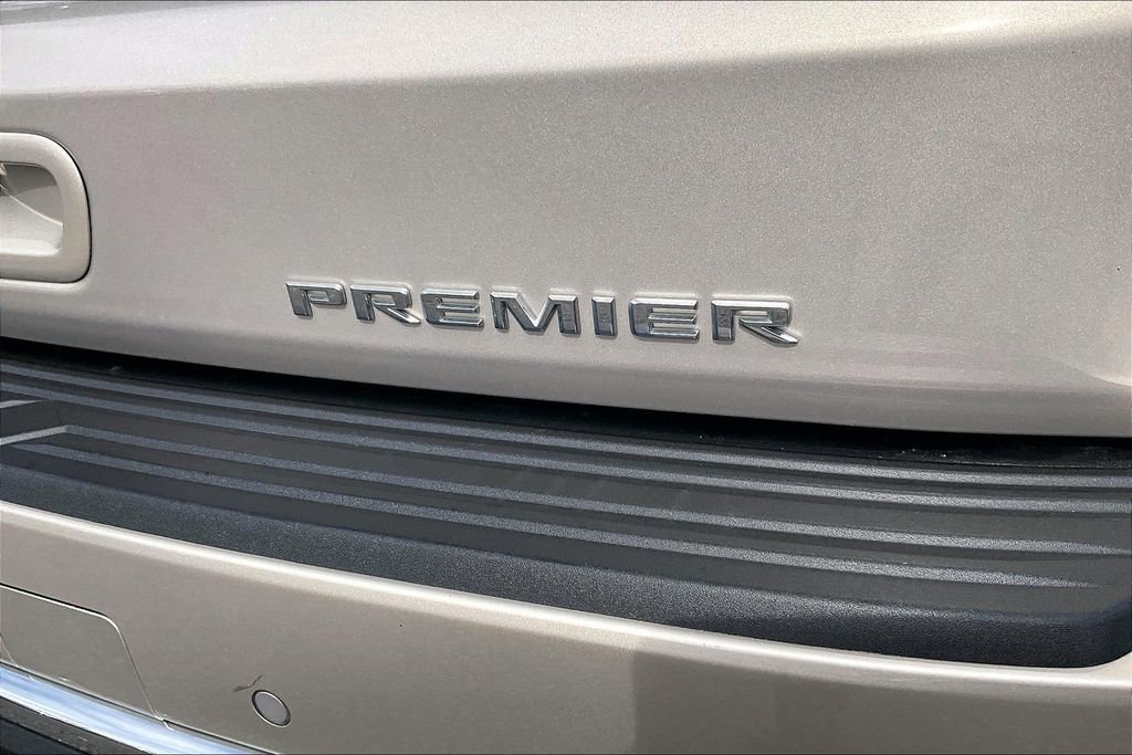 Used 2024 Chevrolet Tahoe Premier AWD/4WD image 8