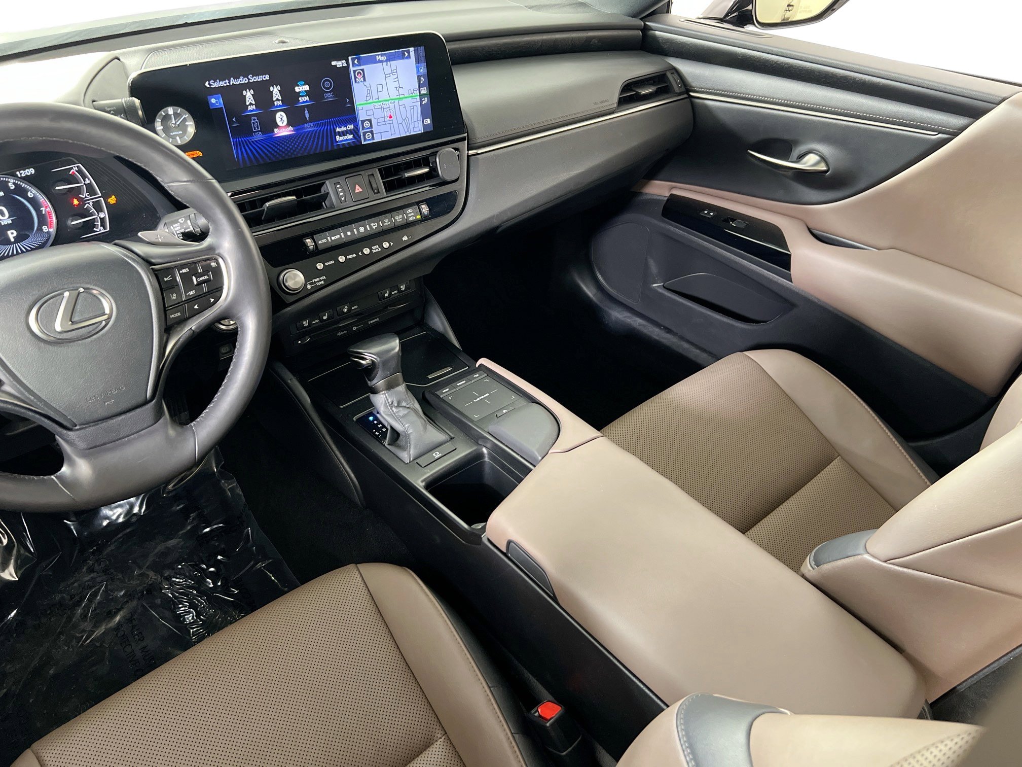 Used 2022 Lexus ES 350 w/ Premium Package image 23