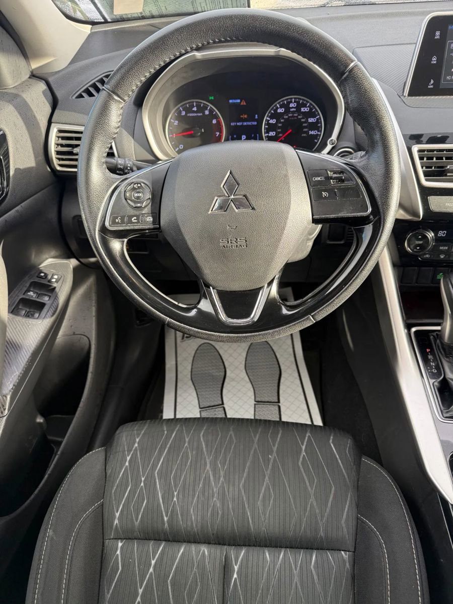 Used 2018 Mitsubishi Eclipse Cross SE image 13