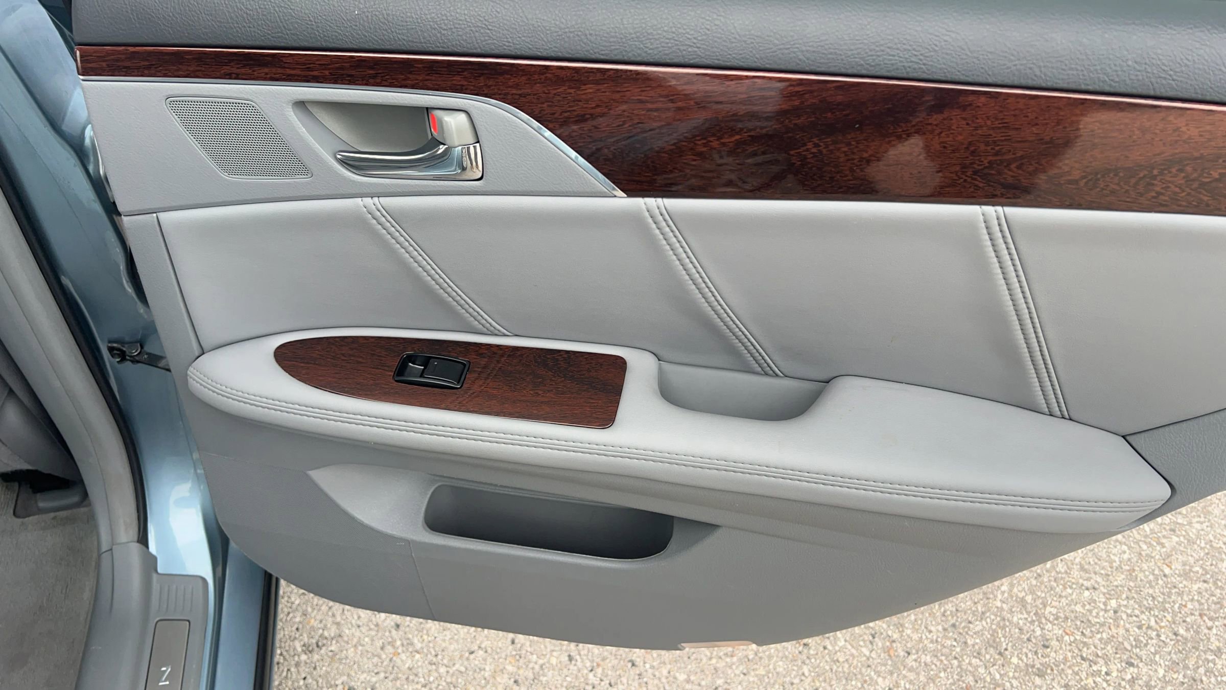 Used 2008 Toyota Avalon Limited FWD image 26