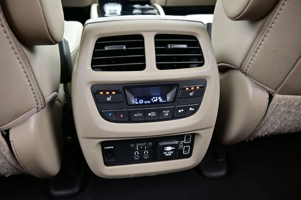 Used 2021 Honda Pilot Touring image 26