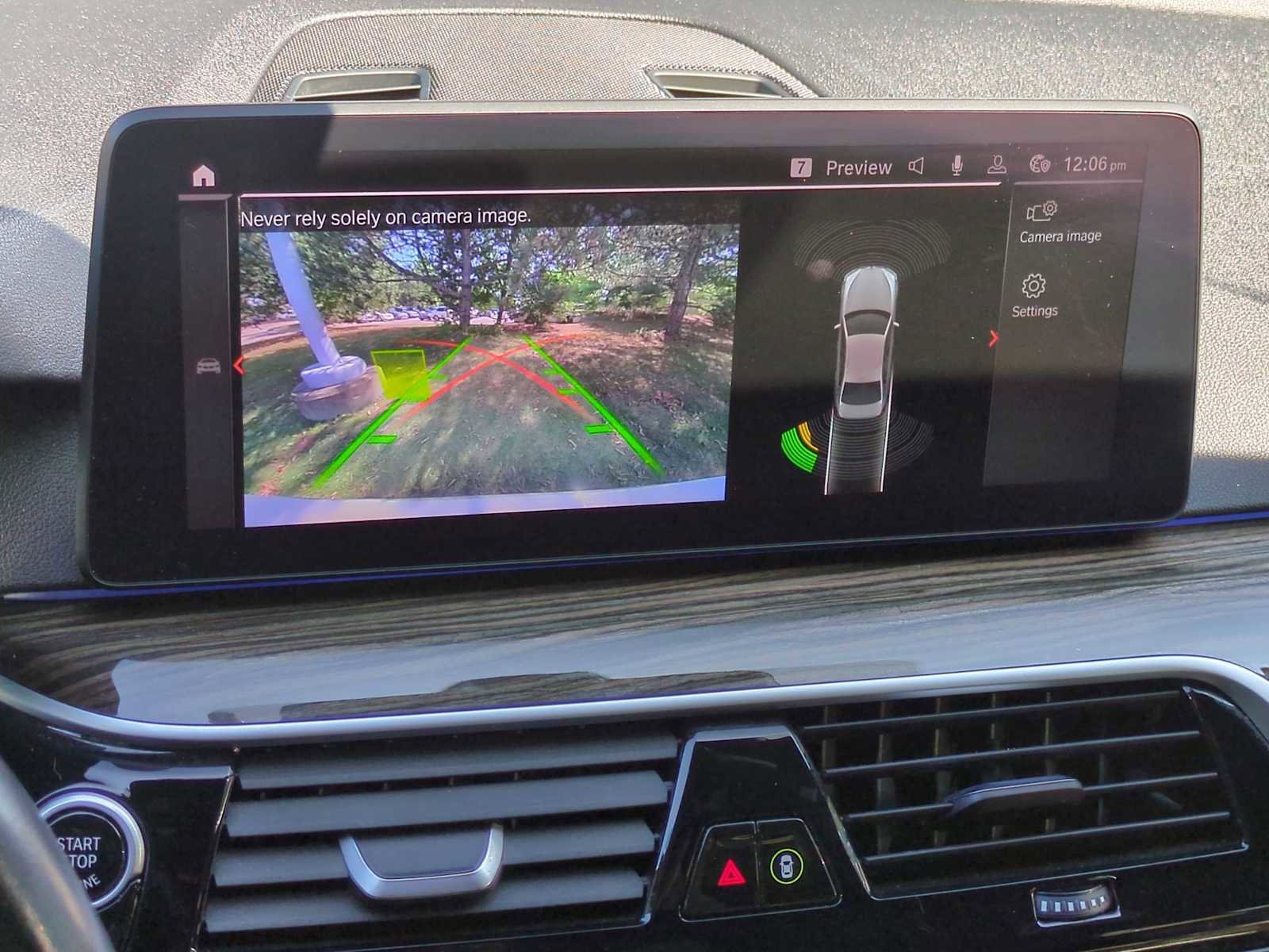 Used 2021 BMW 530i xDrive w/ Premium Package image 31