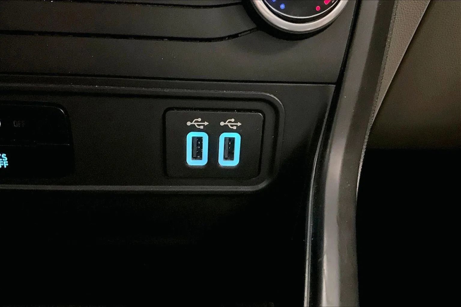 Certified 2021 Ford EcoSport S image 31