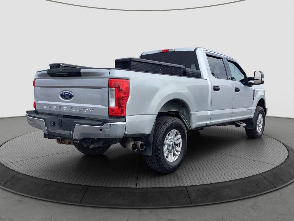 Used 2019 Ford F250 XLT w/ Snow Plow Prep Package image 7