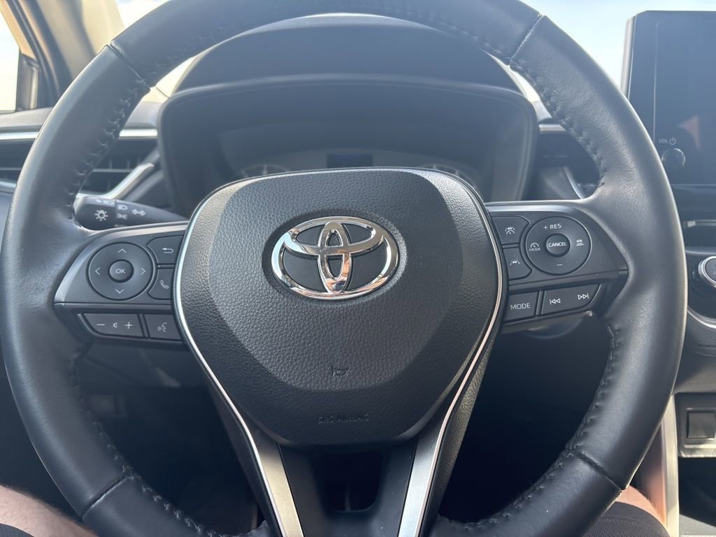 Used 2023 Toyota Corolla Cross LE image 13