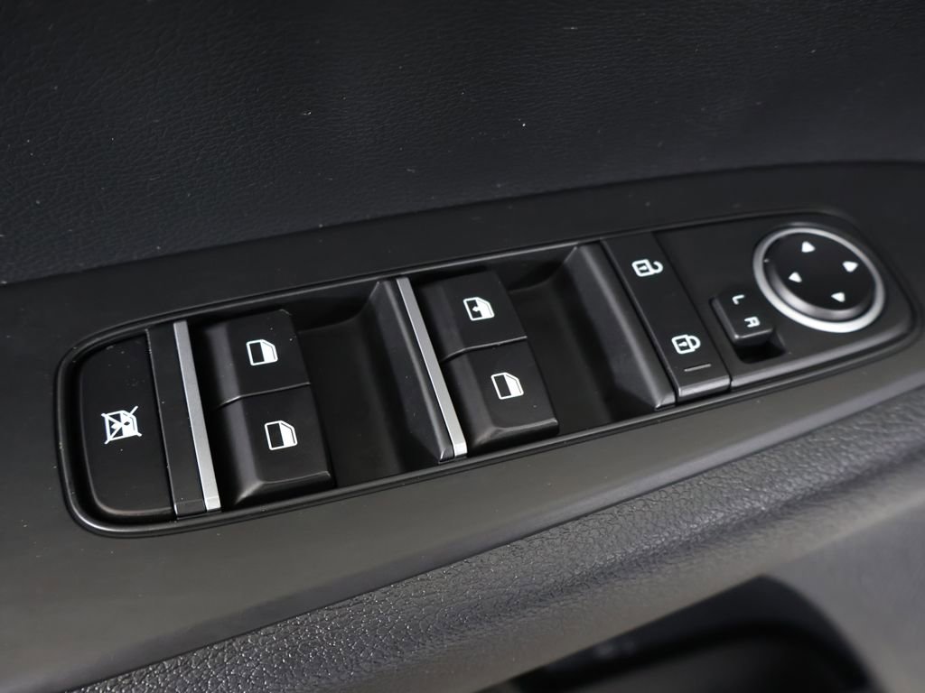 Certified 2024 Kia Forte LXS image 33