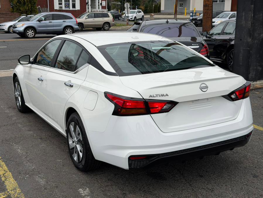 Used 2025 Nissan Altima 2.5 S image 13